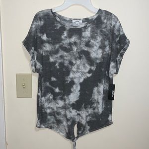 Short sleeved tie top